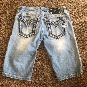 Miss Me Shorts - Miss Me Bermuda light wash shorts size 28 Miss Me Shorts - Miss Me Bermuda light wash shorts size 28